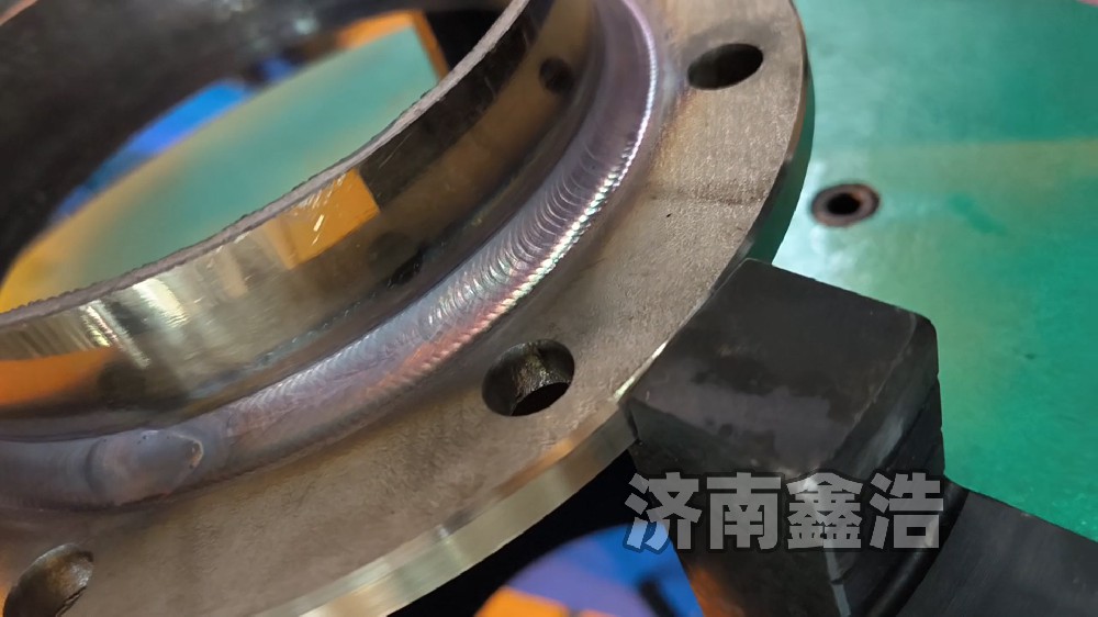 管法蘭氬弧自動焊1140，智能數(shù)控，成型美觀