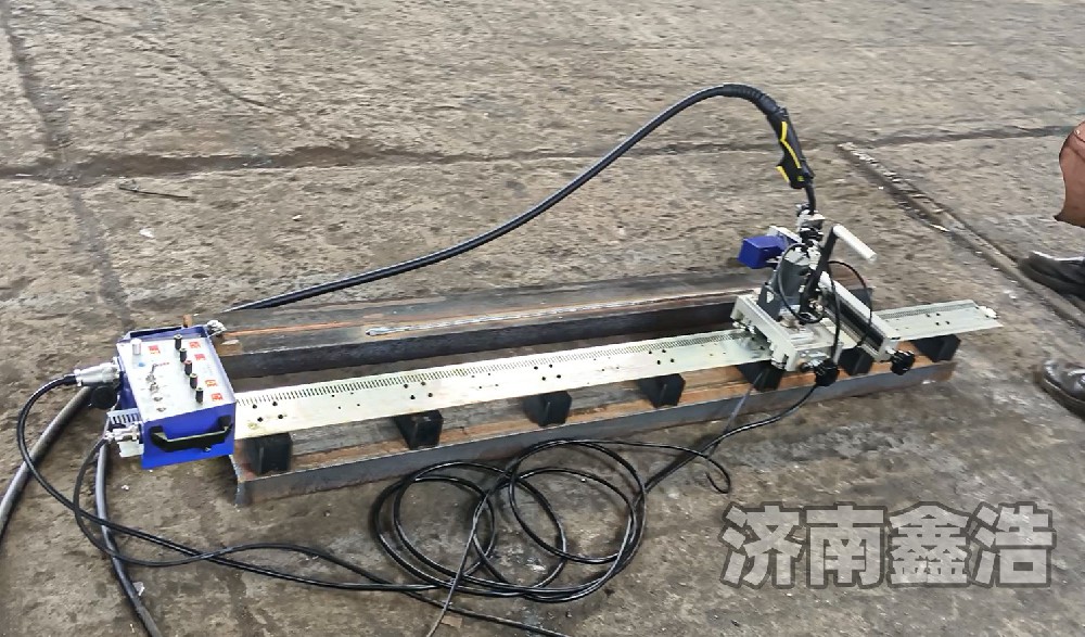自動焊接小車，軟軌直軌多種規(guī)格，成型美觀