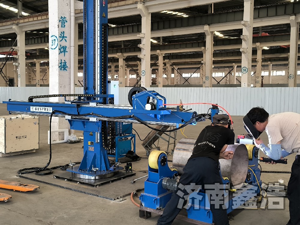 重型焊接操作機，智能數(shù)控，運行穩(wěn)定